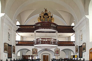 Kirchberg am Walde, Pfarrkirche hl. Johannes der Täufer, barocke Saalkirche, 1709-1713 durch Baumeister Bartholomäus Hochholdinger erbaut